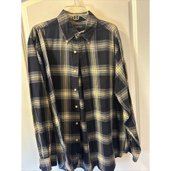 VIntage Nautica Plaid Long Sleeve Button Shirt Men's Size Large Sailboat Crest - Picture 1 of 6